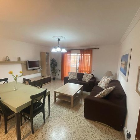 Gran Y Magnifico Apartamento En Малага Экстерьер фото