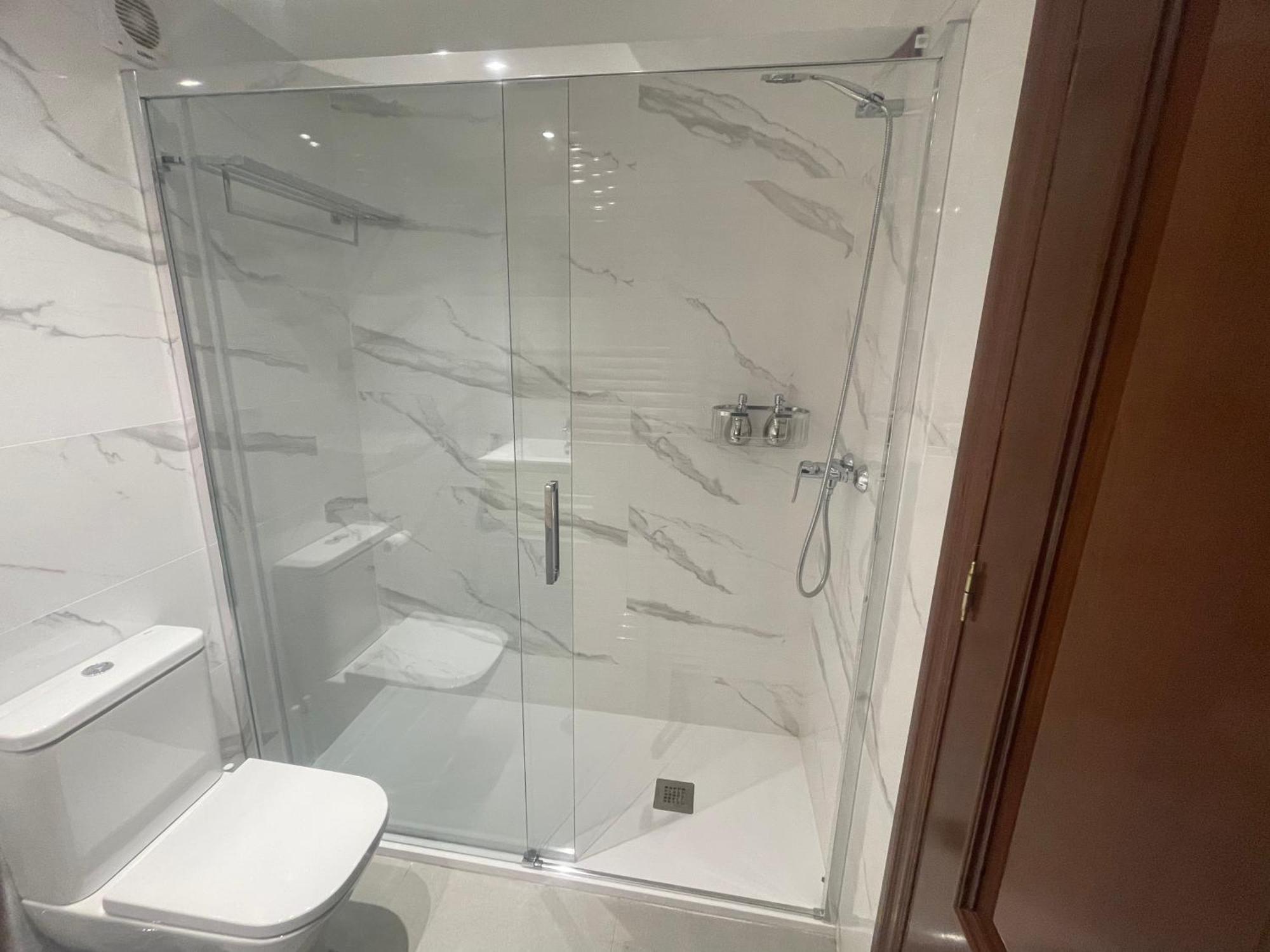 Gran Y Magnifico Apartamento En Малага Экстерьер фото