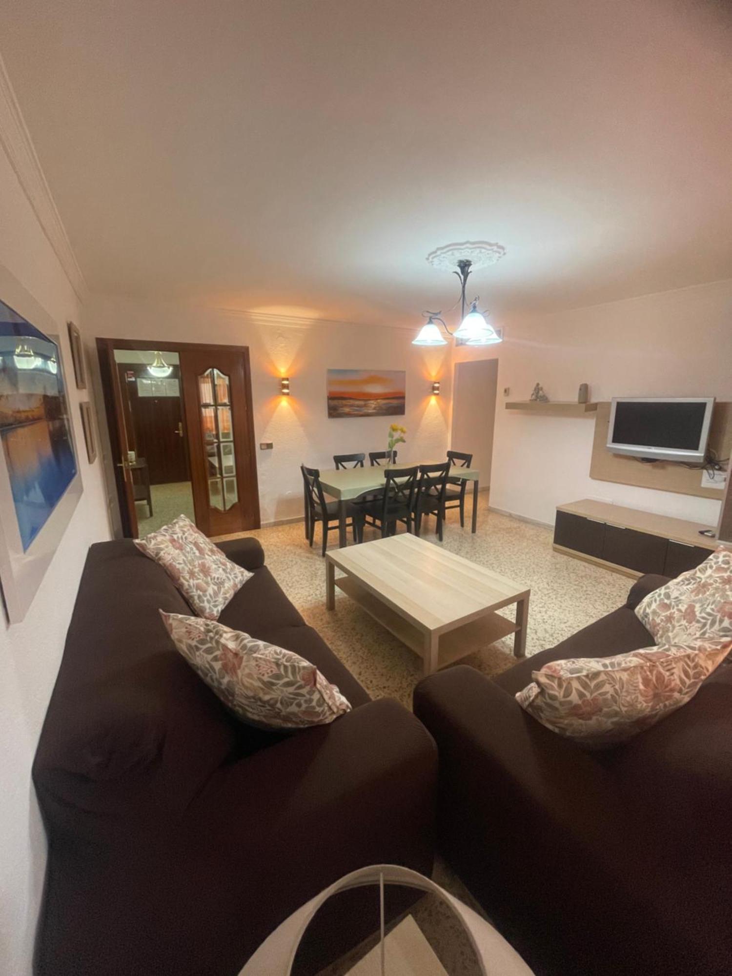 Gran Y Magnifico Apartamento En Малага Экстерьер фото