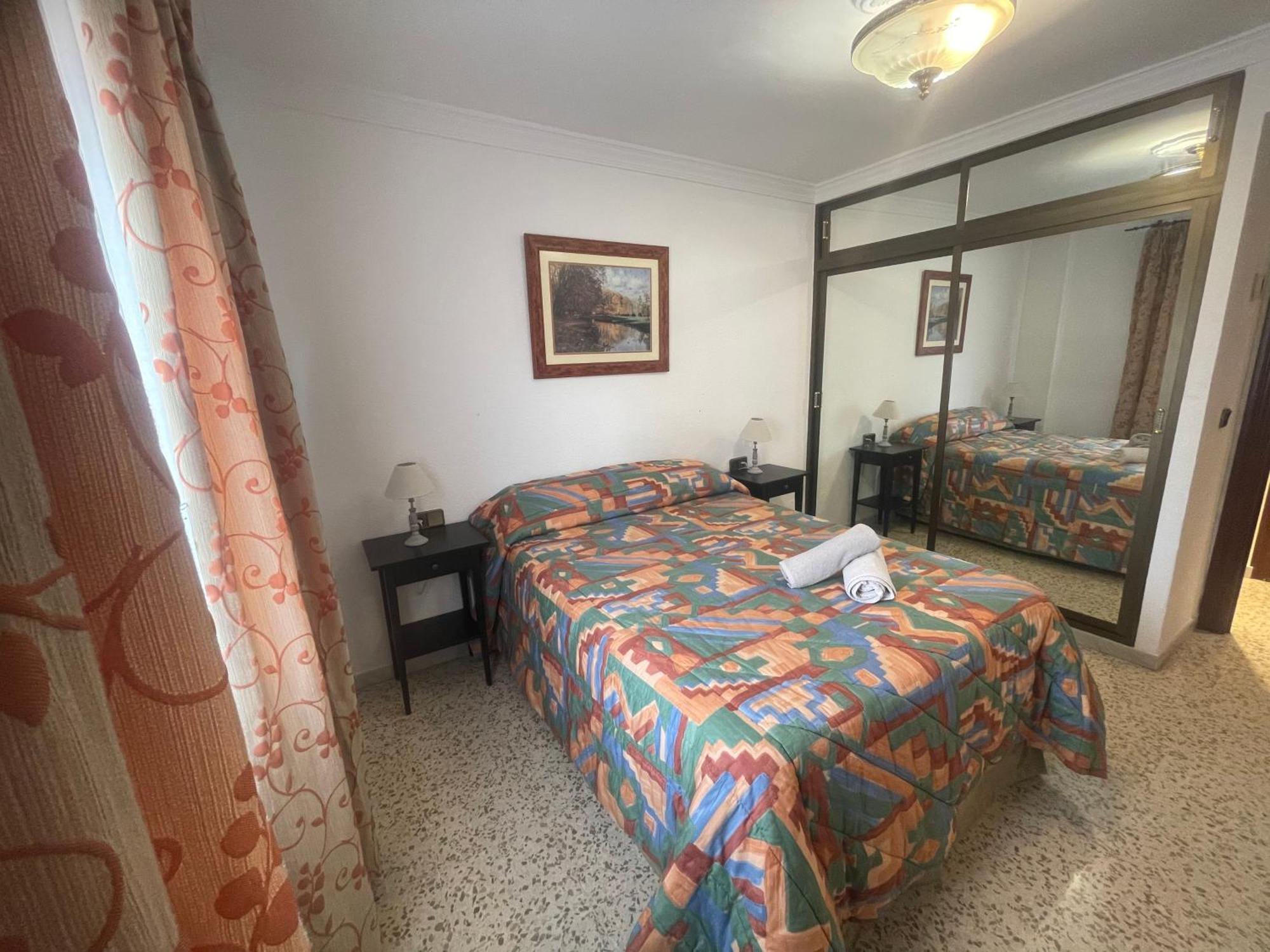 Gran Y Magnifico Apartamento En Малага Экстерьер фото
