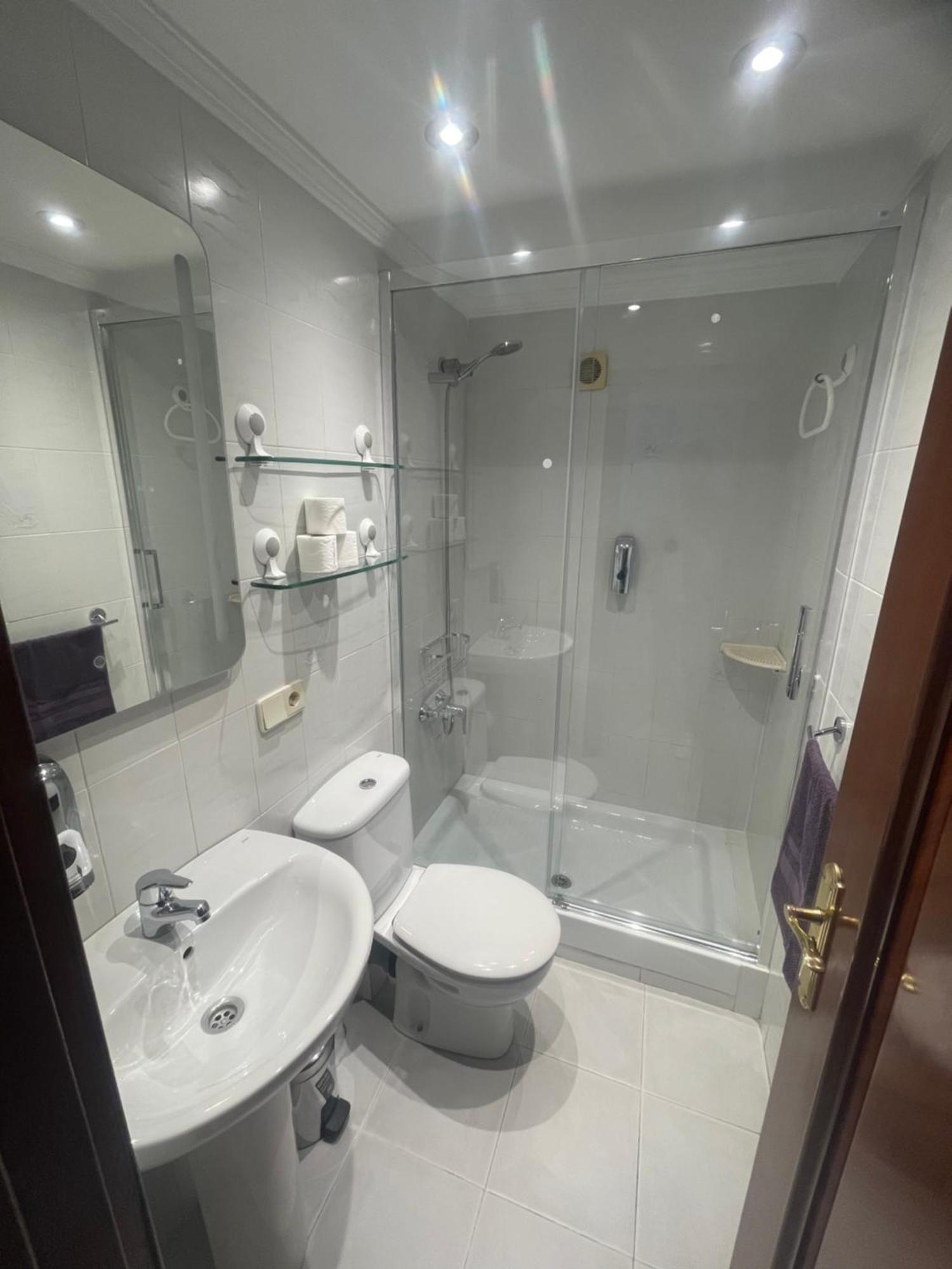 Gran Y Magnifico Apartamento En Малага Экстерьер фото